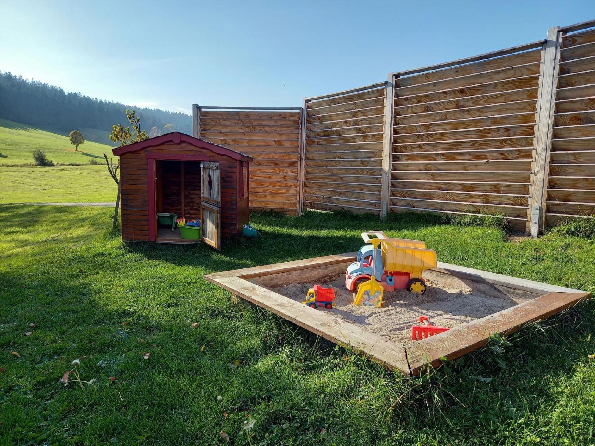 Ferienhaus Kaltenbach Титизее-Нойщат Екстериор снимка