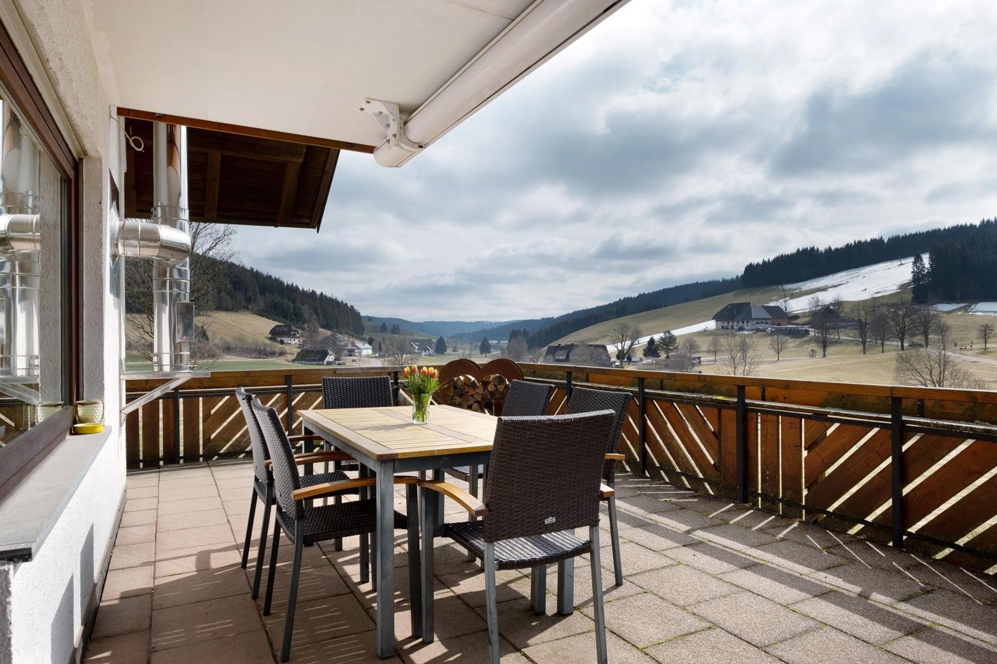 Ferienhaus Kaltenbach Титизее-Нойщат Екстериор снимка