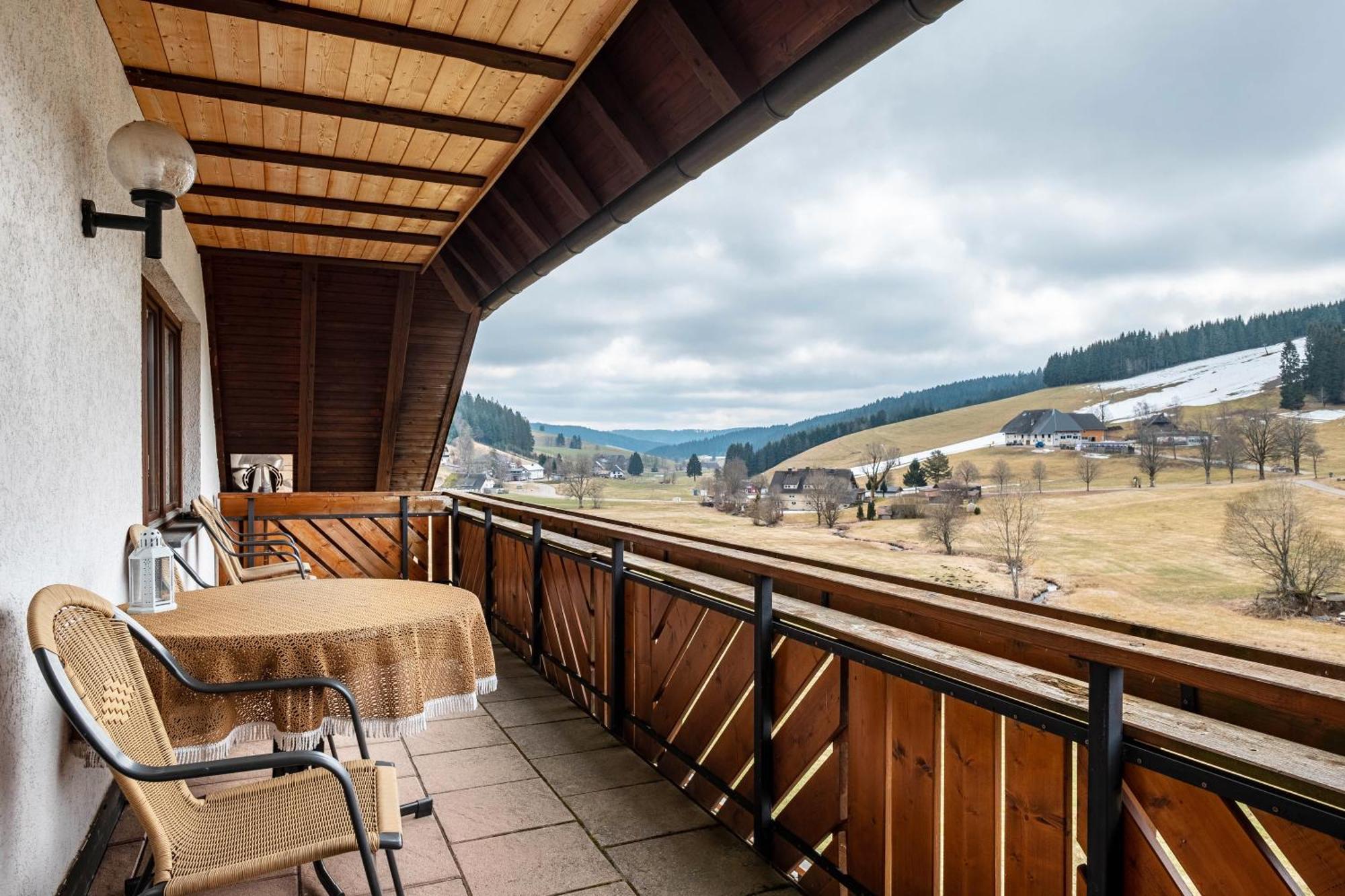 Ferienhaus Kaltenbach Титизее-Нойщат Екстериор снимка